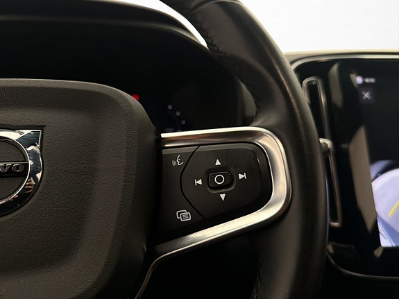 Volvo XC40 18 of 30
