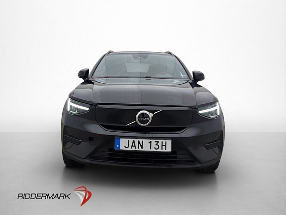 Volvo XC40 3 of 30