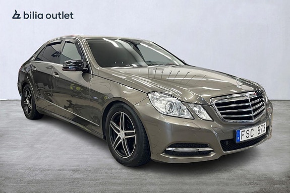 Mercedes-Benz E220 7 of 21