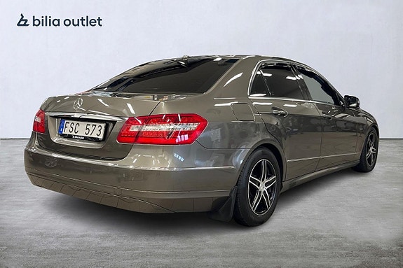 Mercedes-Benz E220 5 of 21