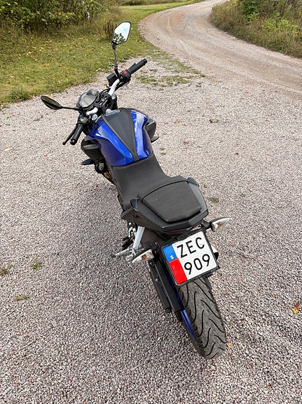 Yamaha MT-125 4 of 6