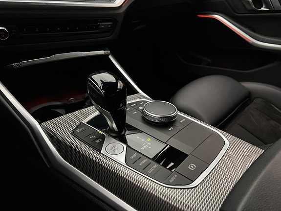 BMW 330e 25 of 30