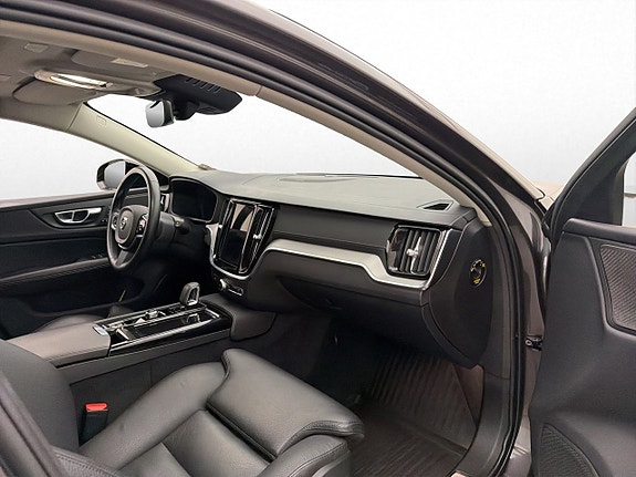 Volvo V60 16 of 30