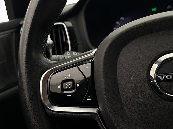 Volvo V60 22 of 30