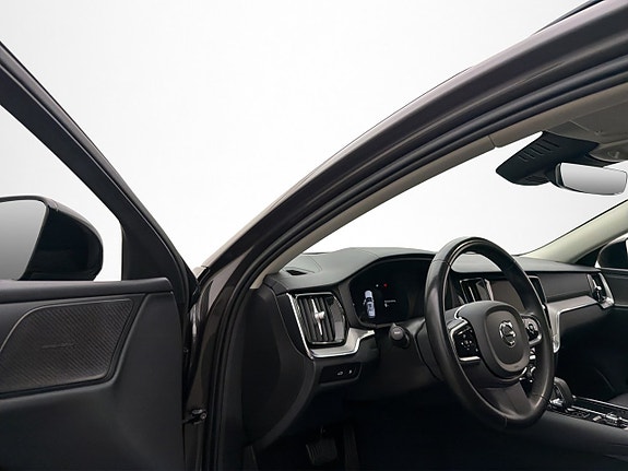 Volvo V60 12 of 30