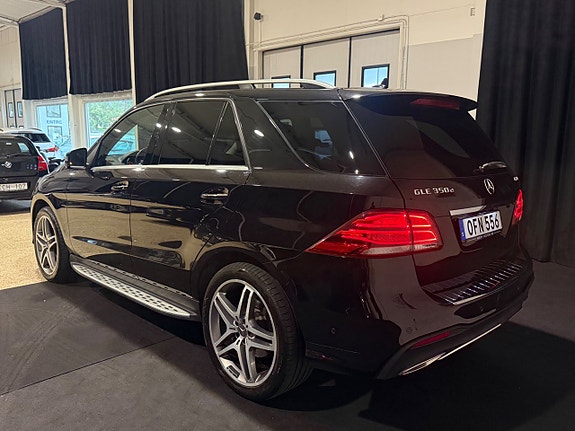 Mercedes-Benz GLE350 d 3 of 20