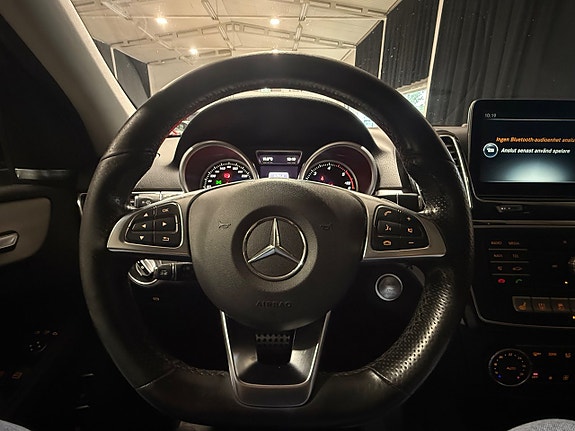 Mercedes-Benz GLE350 d 16 of 20