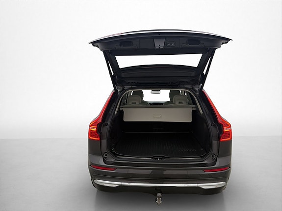 Volvo XC60 10 of 30