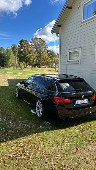 BMW 530d 4 of 6