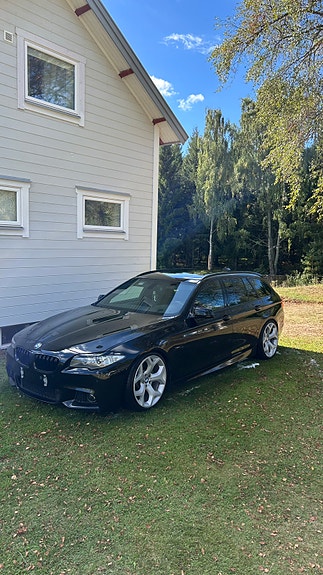 BMW 530d 3 of 6