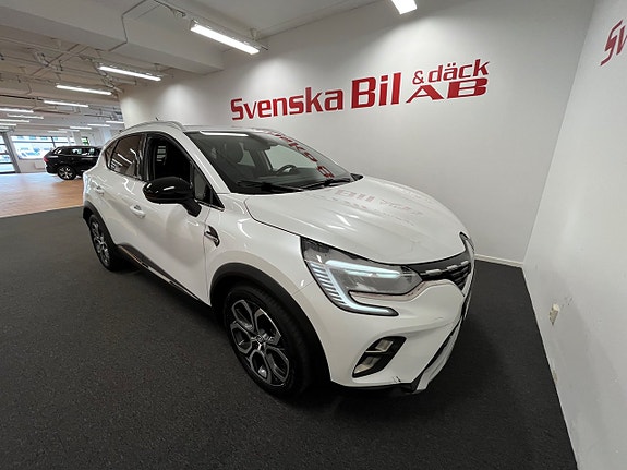 Renault Captur 3 of 23
