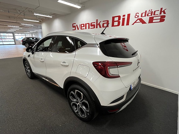 Renault Captur 9 of 23