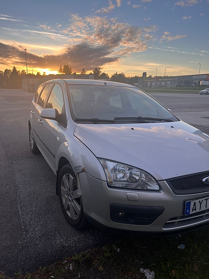 Ford Focus 2 of 11