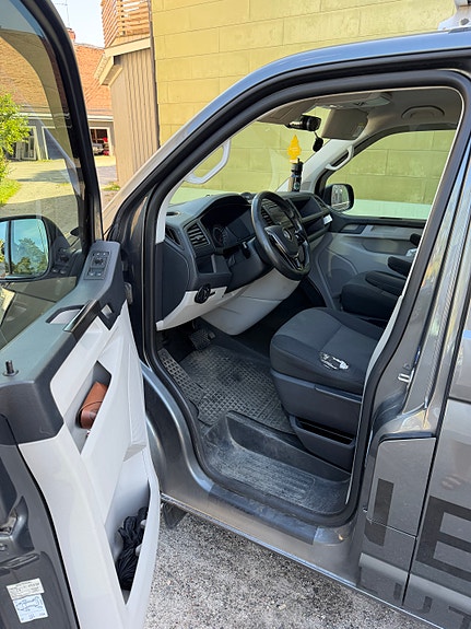 Volkswagen Transporter 12 of 13