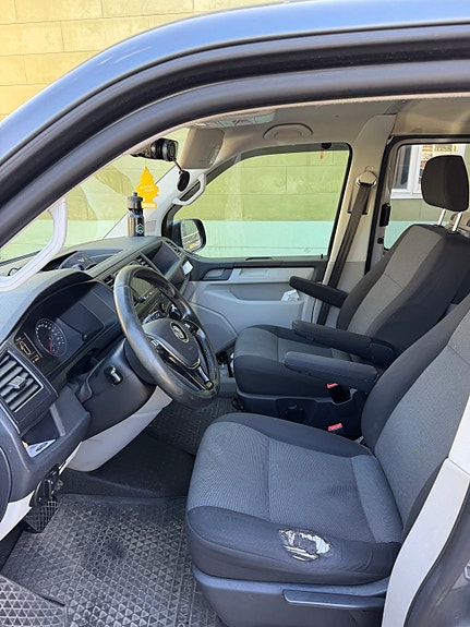 Volkswagen Transporter 11 of 13
