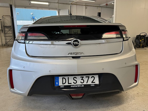 Opel Ampera 6 of 26