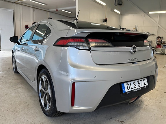 Opel Ampera 5 of 26