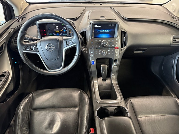 Opel Ampera 16 of 26