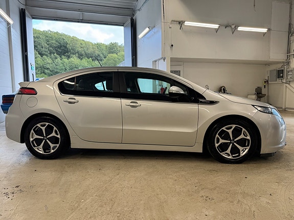 Opel Ampera 8 of 26