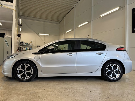 Opel Ampera 4 of 26