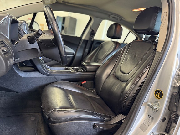 Opel Ampera 13 of 26