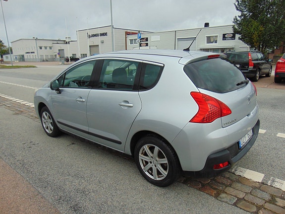Peugeot 3008 4 of 8