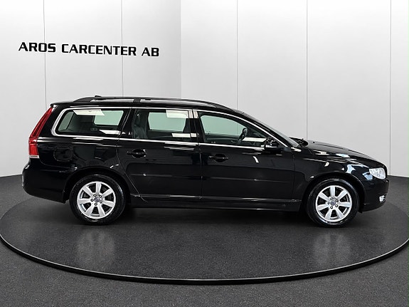 Volvo V70 16 of 16