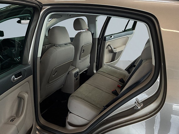Volkswagen Golf Plus 13 of 19
