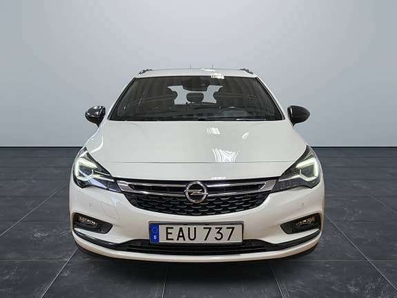 Opel Astra 4 of 30