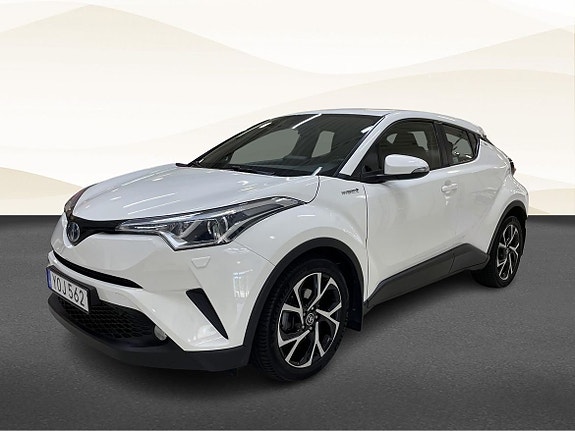 Toyota C-HR 19 of 21