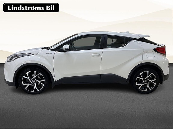 Toyota C-HR 6 of 21