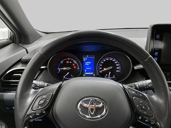 Toyota C-HR 15 of 21