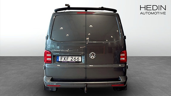 Volkswagen Transporter 7 of 9
