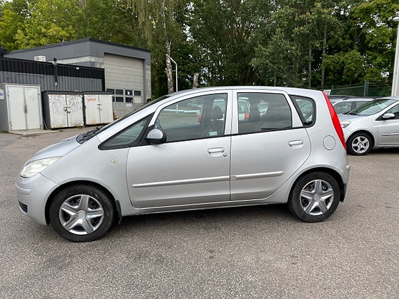 Mitsubishi Colt 4 of 13