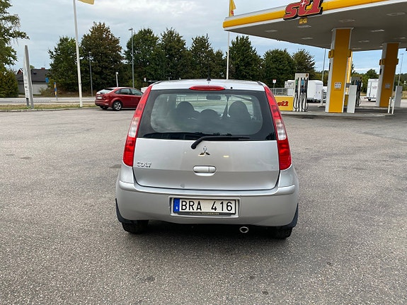 Mitsubishi Colt 6 of 13