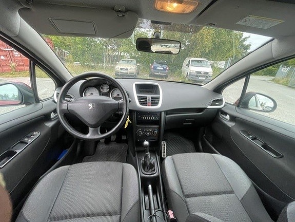 Peugeot 207 5 of 7