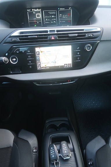 Citroen C4 Picasso 12 of 27