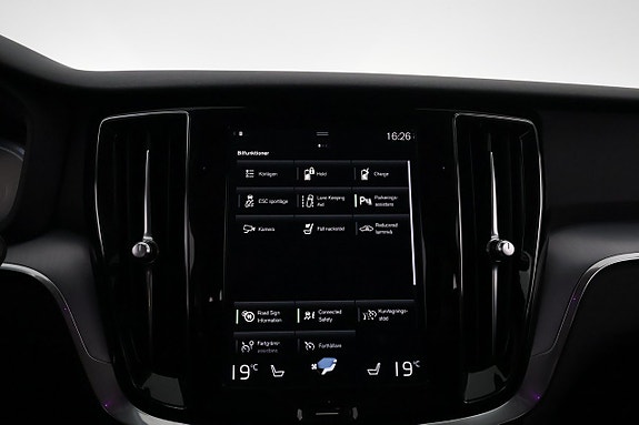 Volvo V60 18 of 27