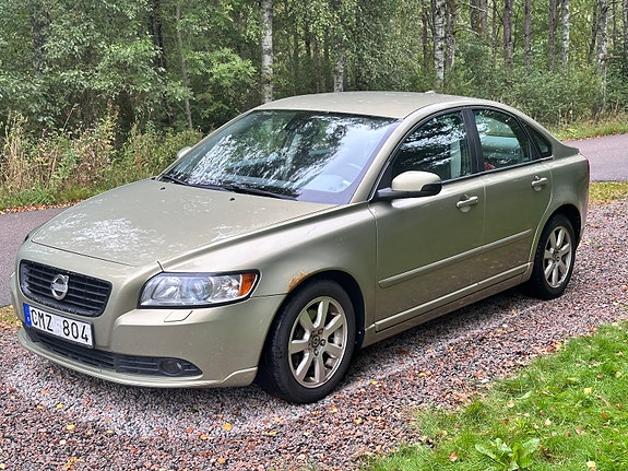 Volvo S40 3 of 5