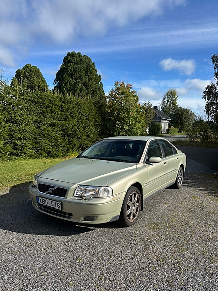 Volvo S80 2 of 3