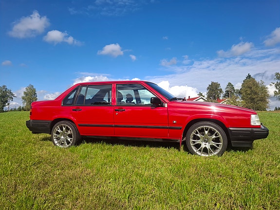 Volvo 940 2 of 4
