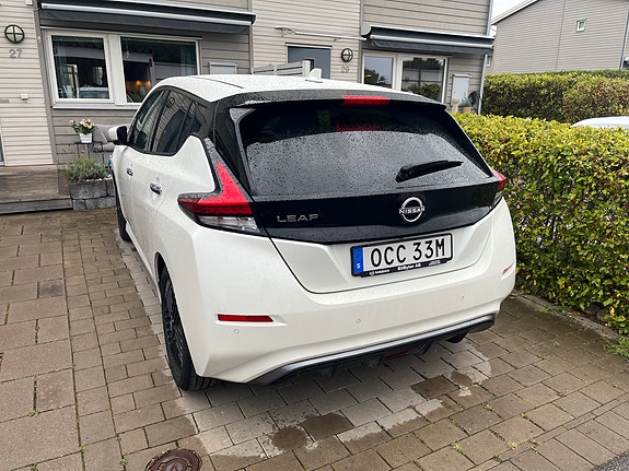 Nissan Leaf 3 of 7