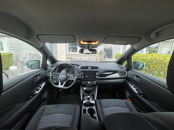 Nissan Leaf 4 of 7