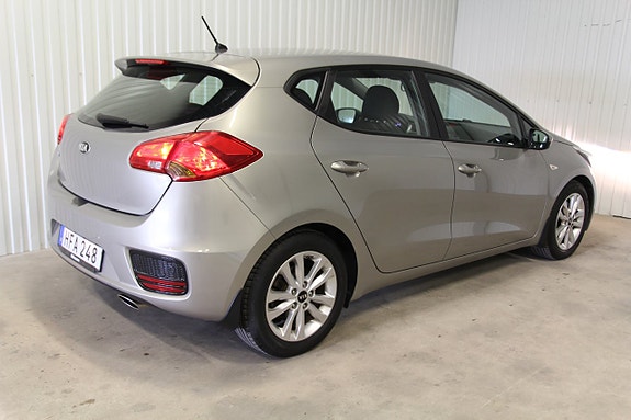 Kia Ceed 8 of 23
