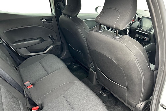 Renault Clio 11 of 14