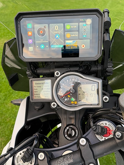 KTM 1290 Super Adventure 4 of 6
