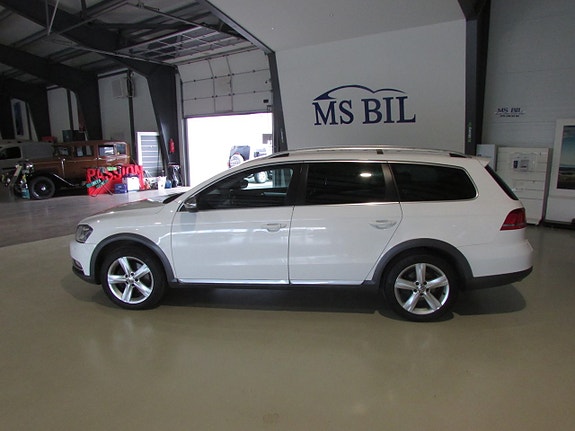 Volkswagen Passat Alltrack 8 of 17