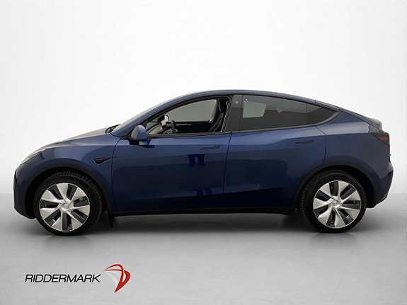Tesla Model Y 5 of 30