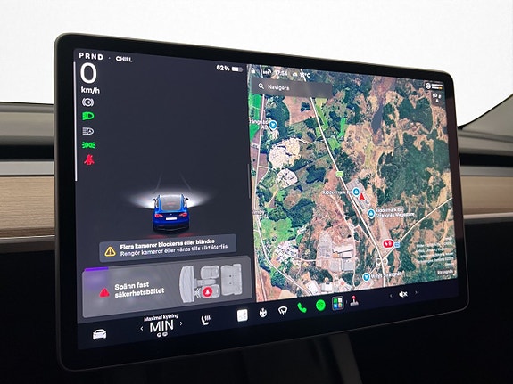 Tesla Model Y 27 of 30