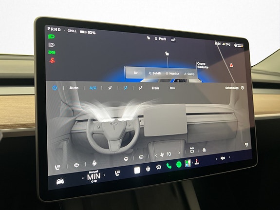 Tesla Model Y 23 of 30